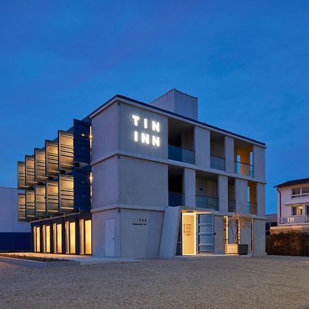 Tin Inn - Erkelenz - Das Hotel Aus Hochwertig Ausgebauten Ueberseecontainern 外观 照片